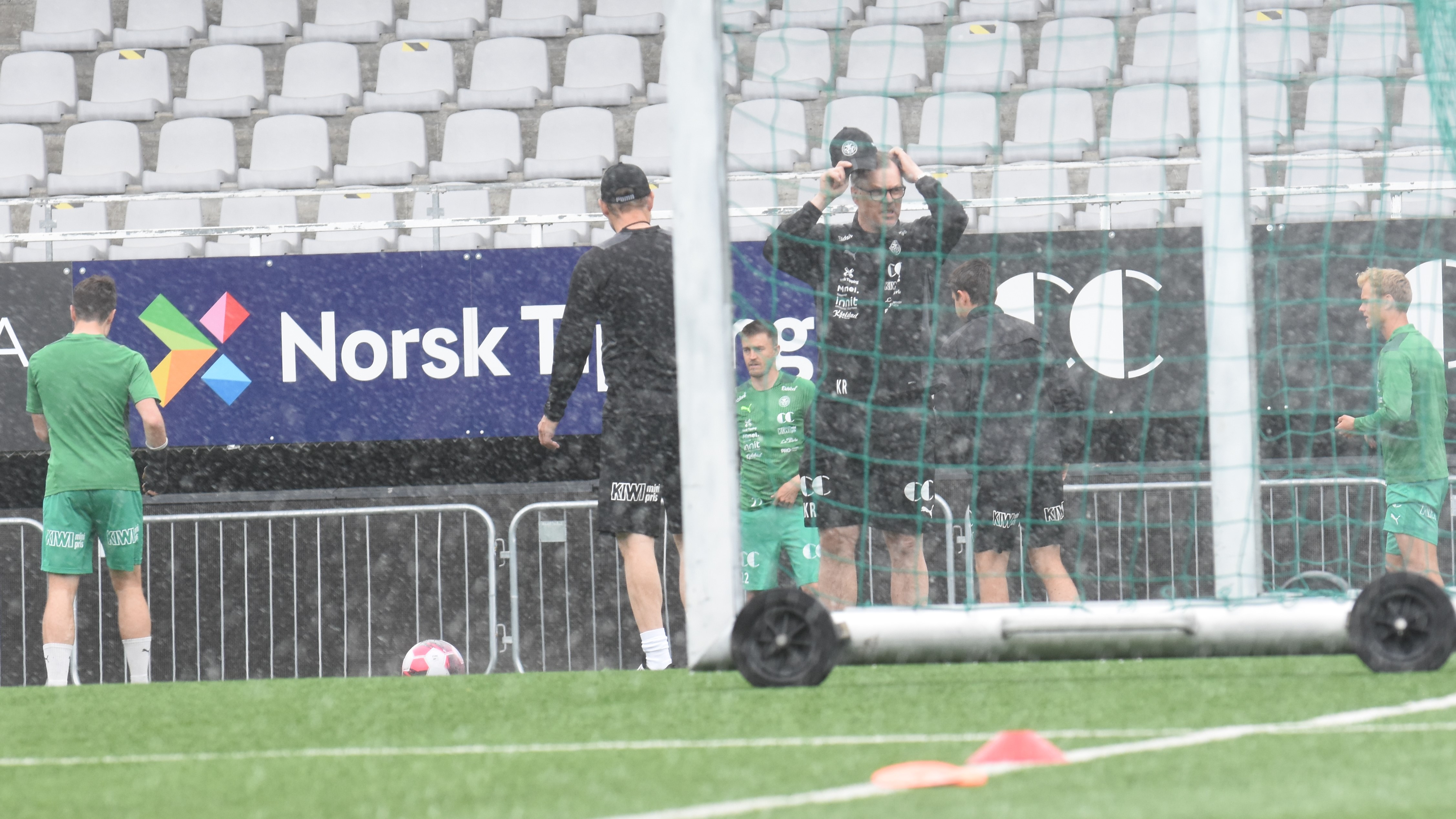 - Under kampen er vi ikke venner